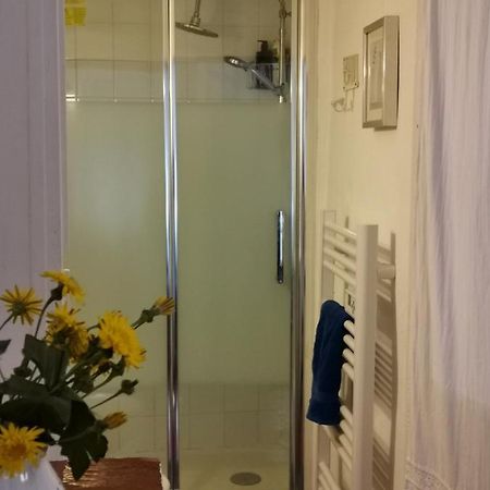 Ana'S Guest House Chambres D'Hotes โอปส์ ภายนอก รูปภาพ