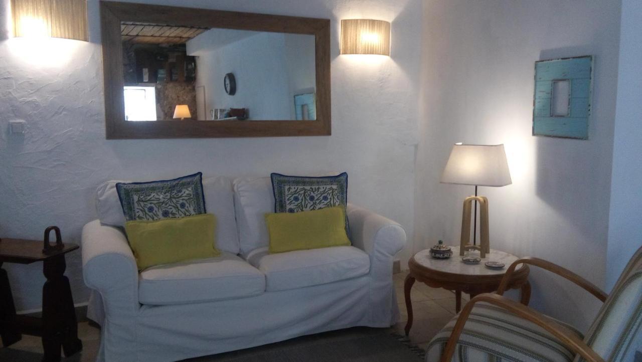 Ana'S Guest House Chambres D'Hotes โอปส์ ภายนอก รูปภาพ