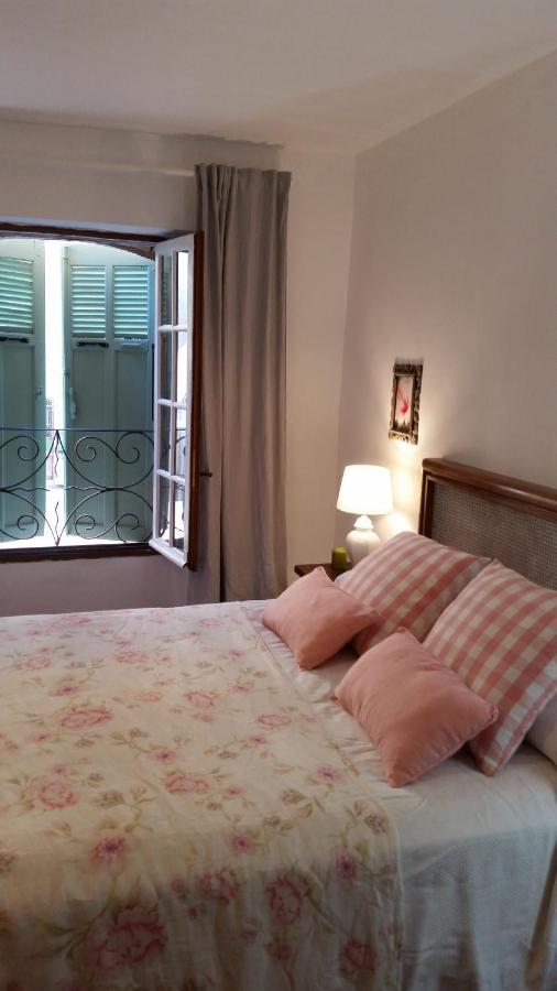 Ana'S Guest House Chambres D'Hotes โอปส์ ภายนอก รูปภาพ