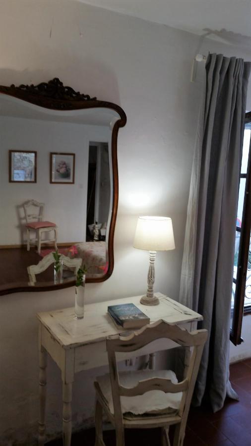 Ana'S Guest House Chambres D'Hotes โอปส์ ภายนอก รูปภาพ